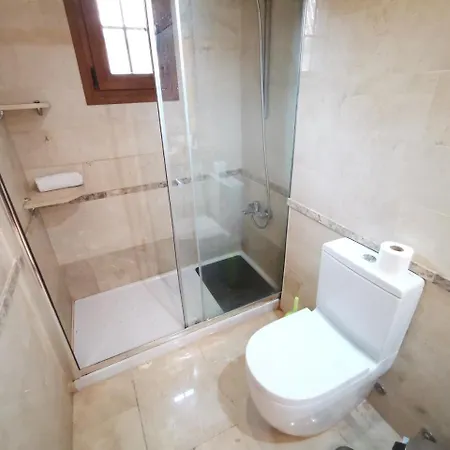 Townhouse La Duquesa 49 דירה אדחה