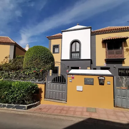 Townhouse La Duquesa 49 דירה *