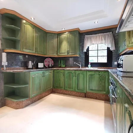 Townhouse La Duquesa 49
